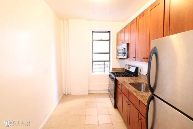 1 bedroom in Queens NY 11354 - 1 bedroom in Queens NY 11354 Apartment