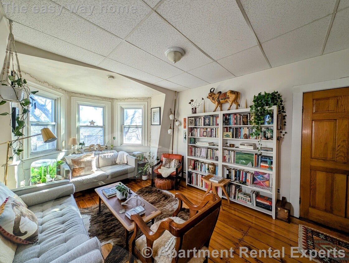 Photo - 379 Windsor St