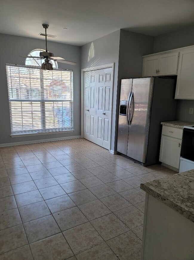 Foto del edificio - 732 3rd St NE
