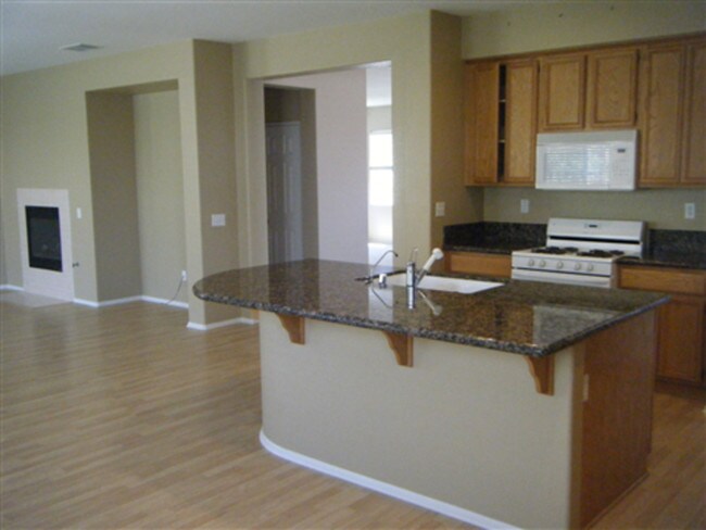 Building Photo - 44406 Kingston Dr