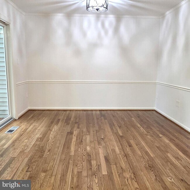 Foto del edificio - 10617 Pine Haven Terrace