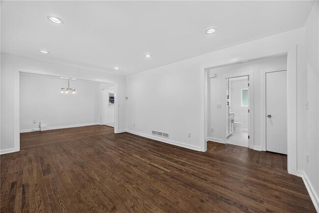 Foto del edificio - 700 Ferris St SW