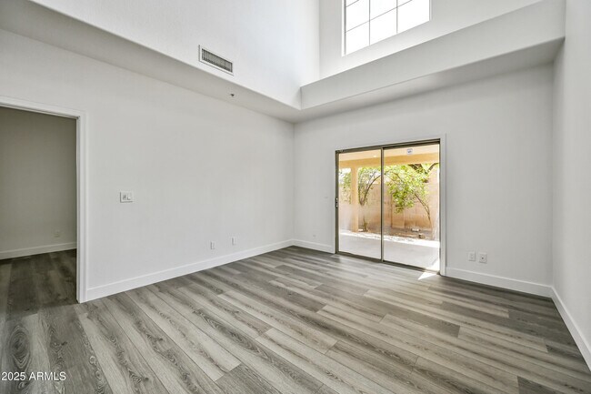 Building Photo - 15679 N 29th St