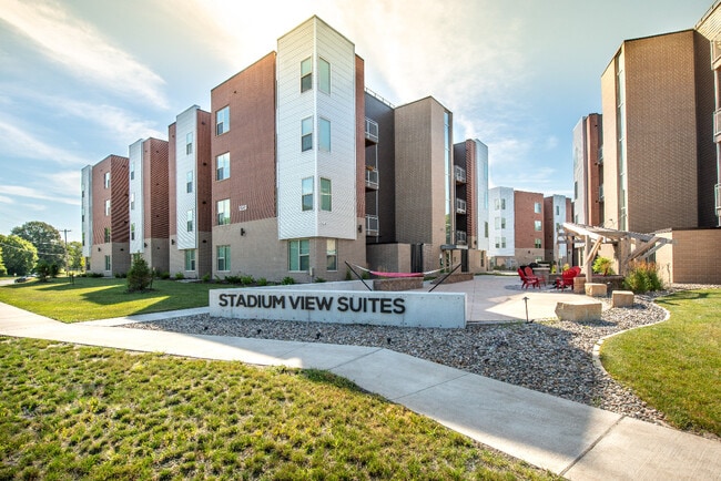 Building Photo - Stadium View Ames