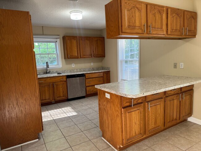 Foto del edificio - 3 Bedroom 2 Bath House on 4.78 Acres