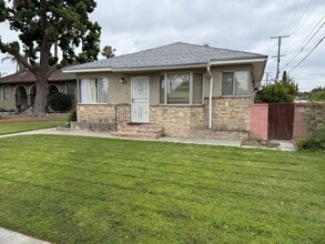 Building Photo - 210-212 W South St