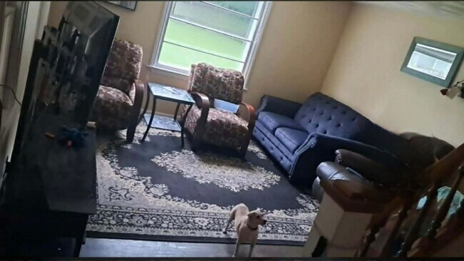 Foto del edificio - SPACIOUS 4 BEDROOM HOME READY TO WELCOME YOU