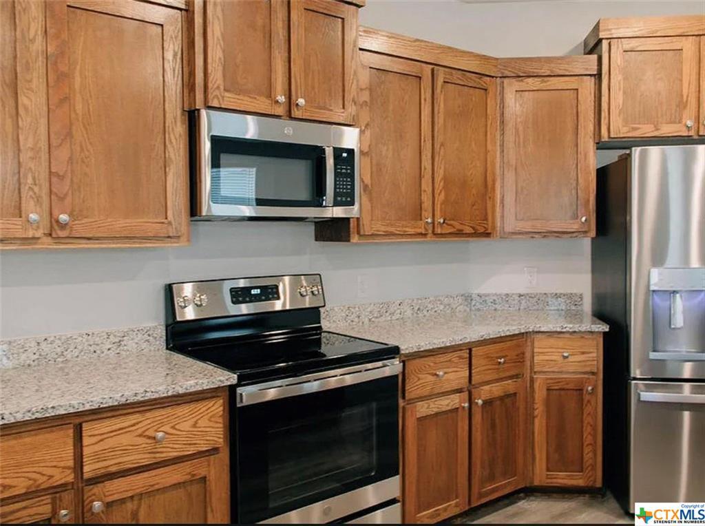 Building Photo - 8503 Glade Dr