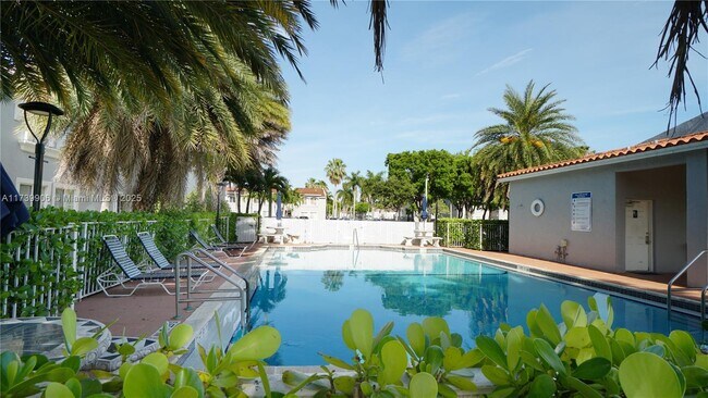 Foto del edificio - 4752 NW 114th Ave