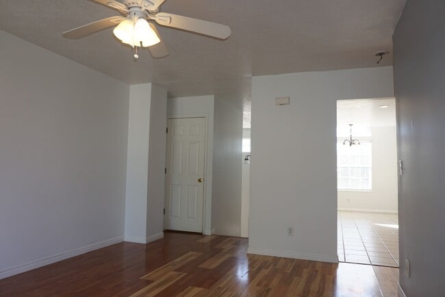 Building Photo - Centrally Located 3 Bedroom Midvale Home