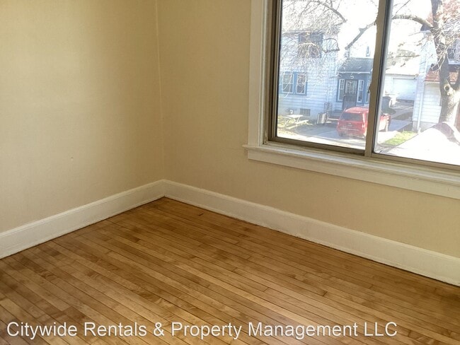Building Photo - 3 br, 1 bath House - 4333 N 25th St