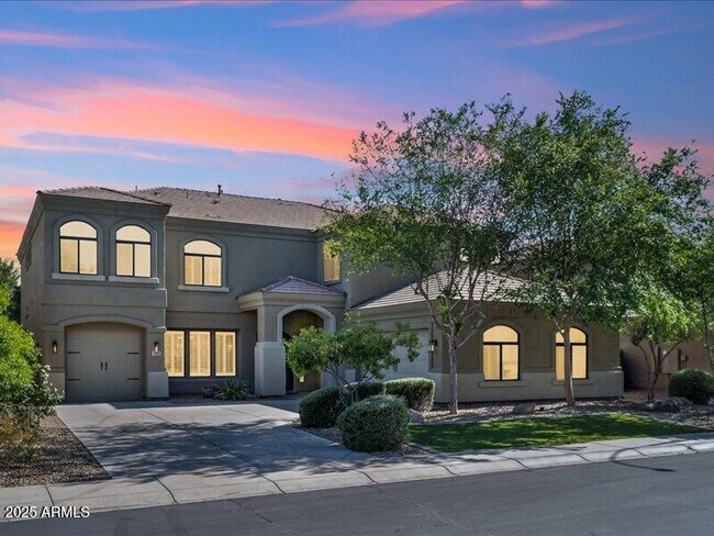 Foto del edificio - 3221 E Lynx Pl