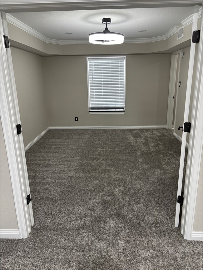 Building Photo - 9029 Gaylord Dr