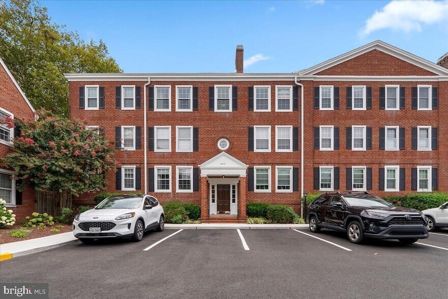 Foto principal - 4812 30th St S