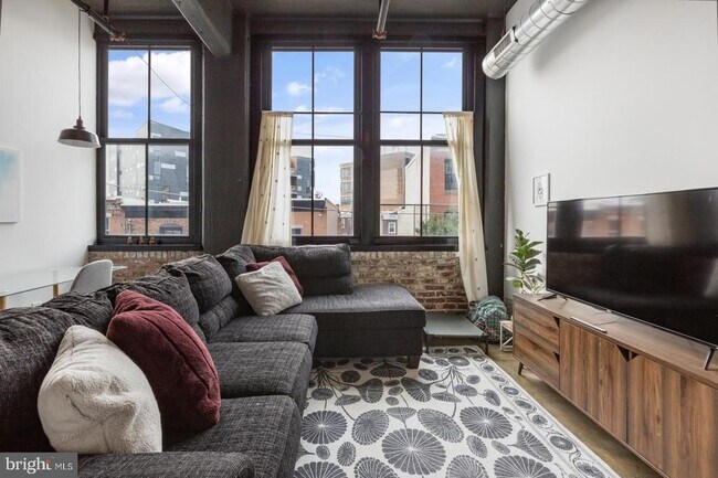 Foto del edificio - 1701 Tulip St