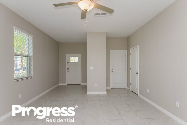 Foto del edificio - 8461 Campus Woods Way