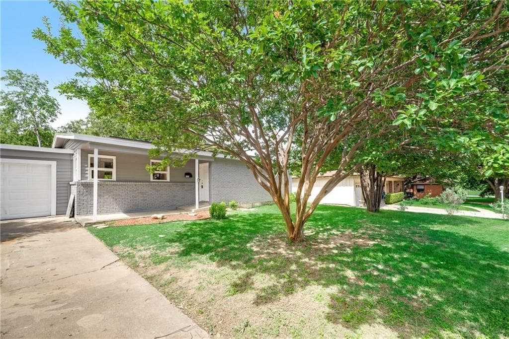 Primary Photo - 3112 Mimosa Park Dr
