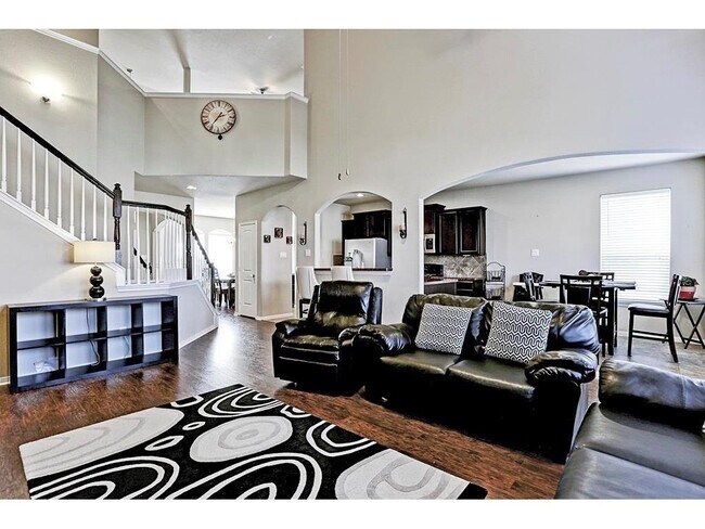 Building Photo - 8618 Austin Thomas Dr