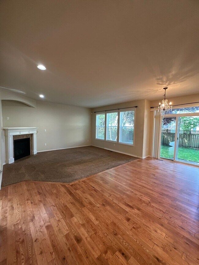 Building Photo - 7147 Prism St SE