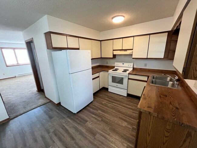 Foto del edificio - Great Location - 2 Bdrm , 1.5 Baths  - Ava...