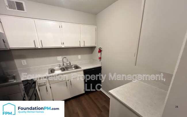 Foto del edificio - 3949 Macon Rd