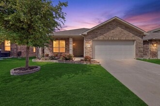 Building Photo - 6212 Topsail Dr
