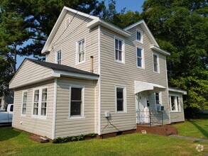 Building Photo - 405 E Cypress St