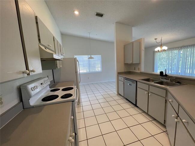 Building Photo - 104 Westlee Ln
