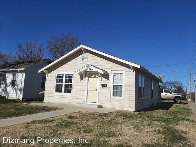 Building Photo - 2 br, 1 bath House - 937 E. Turner St.