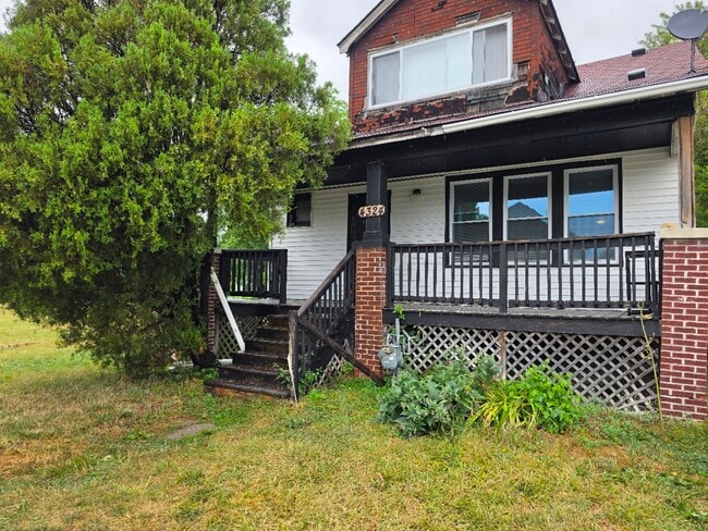 Building Photo - 4324 Wayburn St