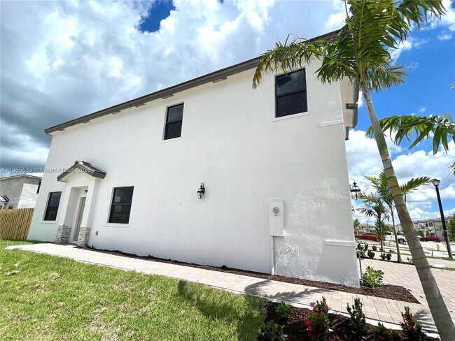 Foto del edificio - 23174 SW 129th Pl