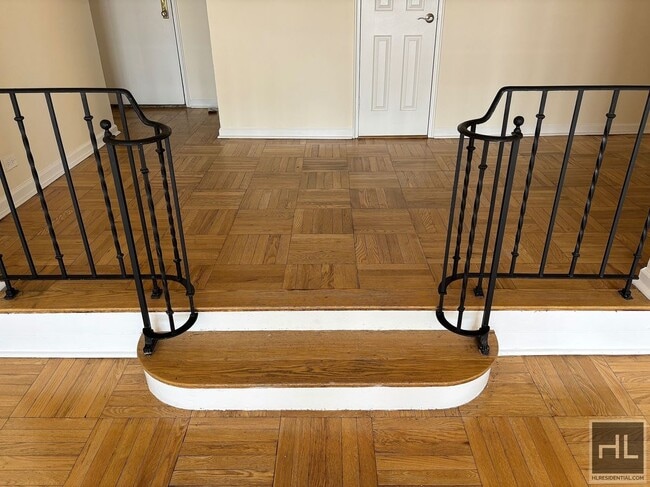 Building Photo - GRAND CONCOURSE