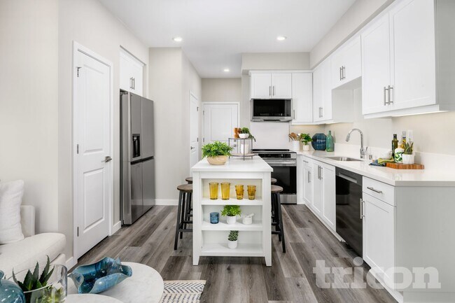 Building Photo - 10489 Viva Ct