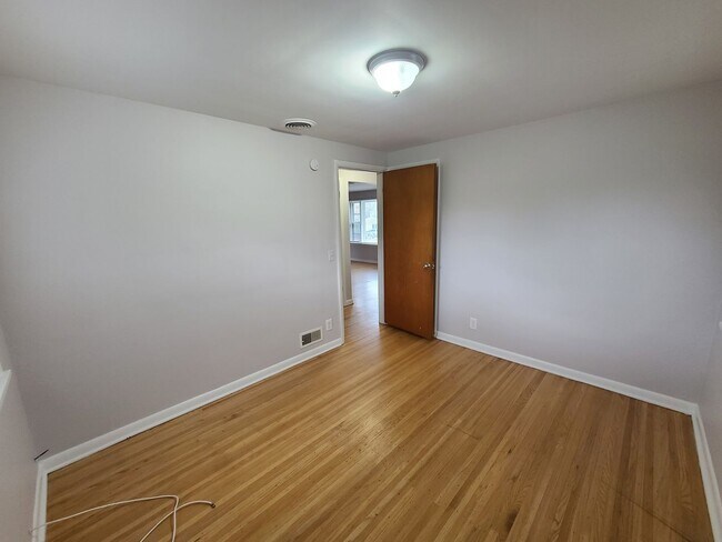 Foto del edificio - 589 Rock Beach Rd