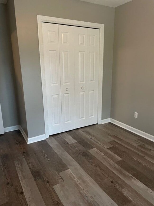 Building Photo - Available NOW – Renovated 3 Bedroom, 2 Bat...
