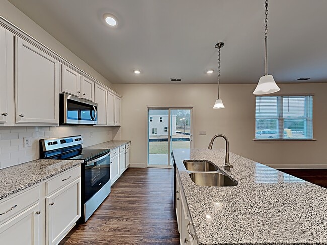 Foto del edificio - 3204 Brierhill Rd