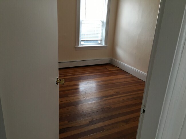 Foto del edificio - 1174 N Main St