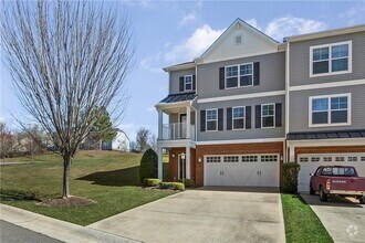 Building Photo - 570 Abbey Village Cir