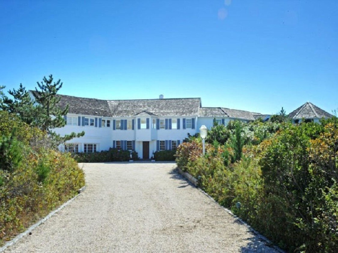 Primary Photo - 396 Meadow Ln