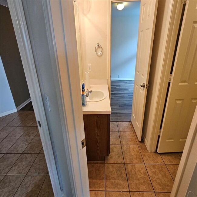 Building Photo - 3304 Alexander Valley Cove