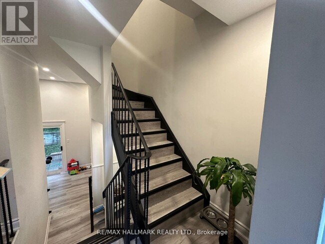 Building Photo - 51 Paulander Dr