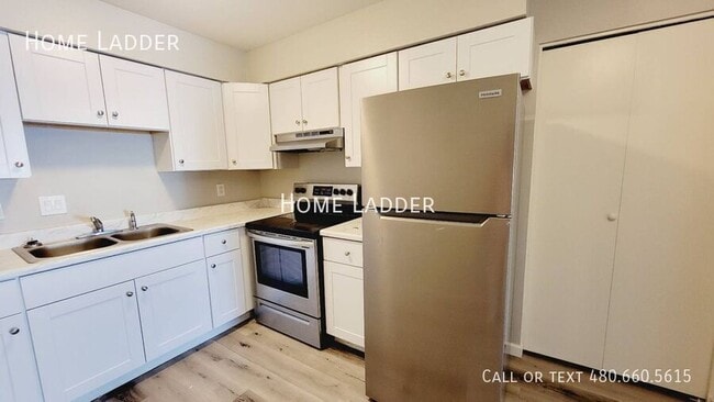 Photo - 2254 E Broadway Rd Apartment