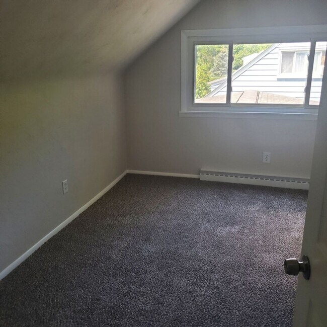 Foto del edificio - 3 bdrm Bungalow House For Rent!!!