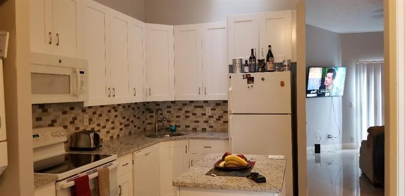 Foto principal - 740 NW 47th St