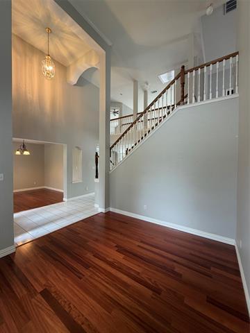 Foto del edificio - 1609 Simsbury Dr