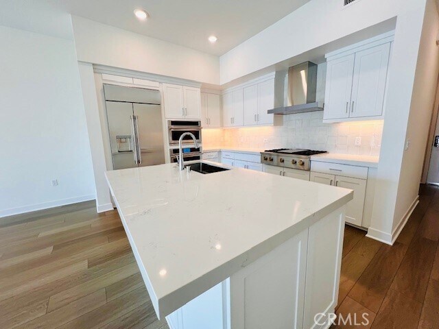 Building Photo - 2305 Rivington