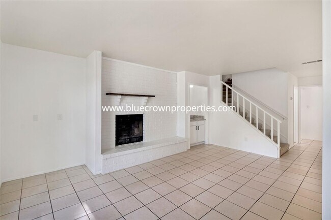Foto del edificio - 4015 Ridgebrook Dr