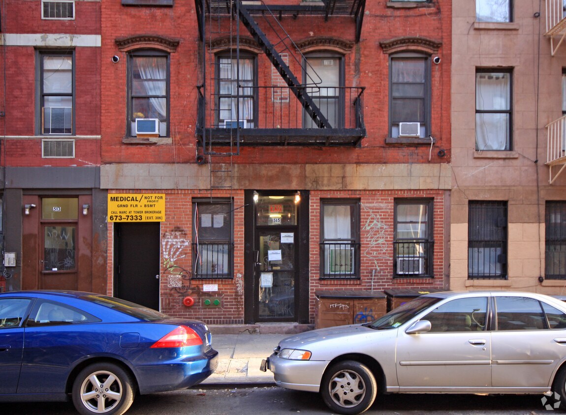 Building Photo - 515 E Fifth St