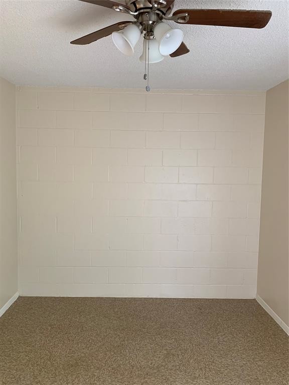 Building Photo - 137 Emerald Dr