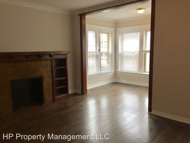 Building Photo - 5235 S Drexel Ave